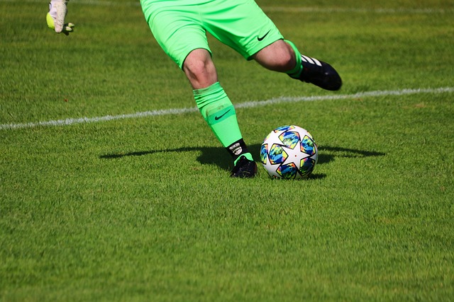 福勒：我认为利物浦会很想念迪亚斯，他可以破解密集防守